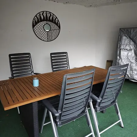 Fuer Max 10 Personen Und 2 Hunde Mit Bauernhof Feeling