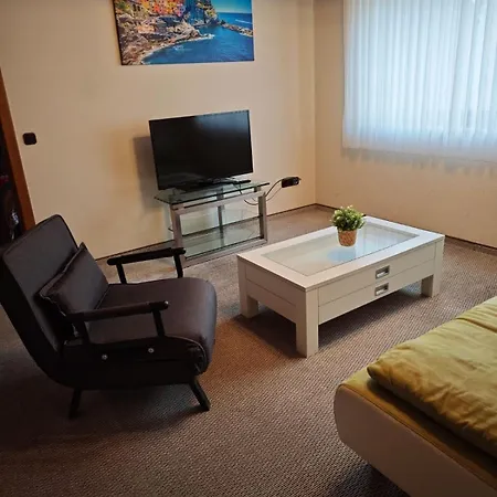 Fuer Max 10 Personen Und 2 Hunde Mit Bauernhof Feeling بيت للعطل *