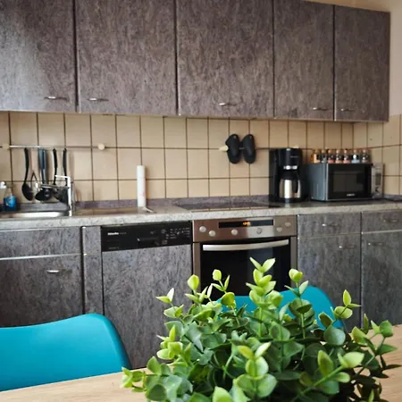 Fuer Max 10 Personen Und 2 Hunde Mit Bauernhof Feeling * لينيش