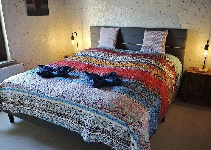 Vakantiehuis Fuer Max 10 Personen Und 2 Hunde Mit Bauernhof Feeling *